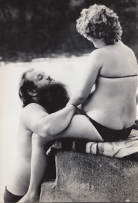 S manželkou Lenkou, která v té době čekala jejich syna Lukáše, 1983