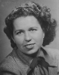 Antonie Šandová v mládí