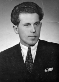 Manžel Bedřich Janoška, 1942