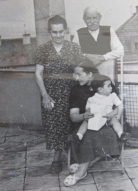 Prarodiče z matčiny strany, Praha 1952