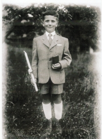 První sv. přijímání v Telči, 1957