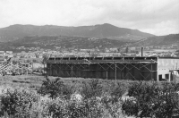 Pohled na rozestavěnou budovu překladiště pro výrobky z továrny Richard u Litoměřic (foto Karel Šanda)