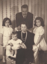Rodina, Orlík, zima 1941-42, Orlík