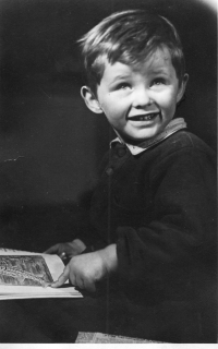 Jiří Suchomel dvouletý, 1946