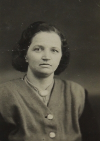 Drahomíra Kubáňová, 40. léta