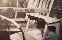 Kolem domu byla prkénka na výrobu lyží, Zlata v kočárku, 1941