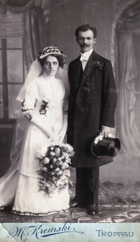 Wedding photo of the parents of the father of witness Vilém Pavlík
