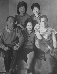 Rodina Šandova doma v Litoměřicích v roce 1960