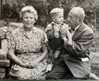 Vladimír Vonka with his grandparents 