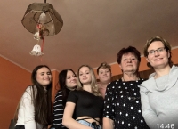 Společná fotografie: Anděla Kratochvílová s týmem ZŠ Velká Hleďsebe