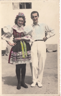 Marie Garajová, dožínky, 1949