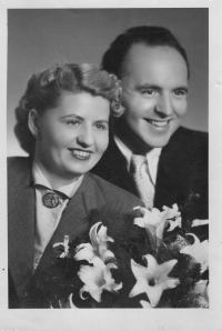 Wedding photograhp of Jaruše and Zbyněk Glos. 28th October, 1954