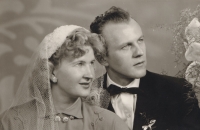 Novomanželé Rudolfovi v květnu 1960