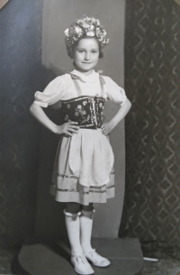 Josefa Pavelcová in a folk dress, beginning of the 50s