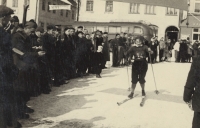 Championships of Czechoslovakia in Vysoké nad Jizerou, Bozena at the finish line of the 10 km race, March 3, 1954