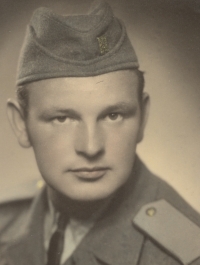 Doing his military service II, 1951-1953
