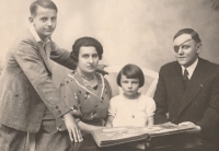Tišnov in the 1930s, Jan, Eugenie, Beatrice and Bohumil Mareš