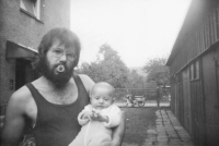 Se synem Lukášem, 1982