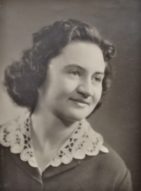 Period photograph, Jana Tauchmanová in 1958