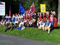 In the first row, the first on the left, in front of the lime tree of Czech-French friendship, Špindlerův Mlýn, 2006