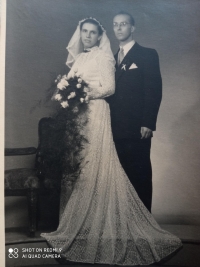 Marie's wedding to Břetislav Starek, 1954