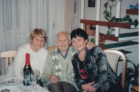 Se sestrou a tatínkem