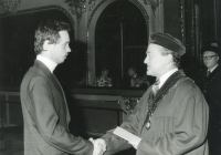 Karel Šimon Hlavatý during graduation, 1981