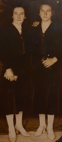 Matka Gizela Korpášová a teta