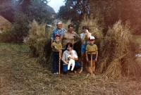 Monika Ruská with her parents and her children / 1977