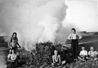 Burning of the potato tops in Bolatice / Monika Ruská's aunt Marie / 1930