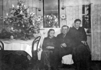 Vánoce u Theuerových / asi 1935