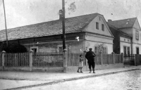 Bratr dědy Moniky Ruské Josef Theuer / asi 30. léta