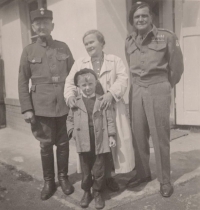 Vladimír Zajíc v Kotousově, květen 1945, při osvobozování západních Čech americkou armádou