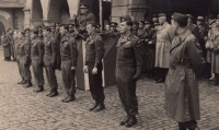 Přehlídka americké posádky v Českém Krumlově, 1945-1946
