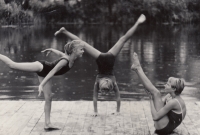 Tři dcery plavkyně