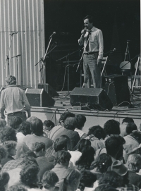 Folkovou Lipnici zahajoval proslovem Jaroslav Mysliveček z OV SSM Havlíčkův Brod