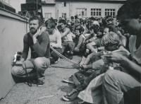 První řady posluchačů před podiem, Folková Lipnice 1984-1988