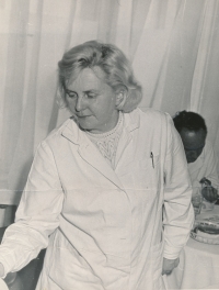 Jiří Dražil's mother Věra Dražilová at St Anne Hospital, 1971