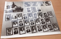 Graduation photo board of Jana Heinzlová's class from 1971 - graduates of the 4th year of the Secondary Agricultural Technical School in Frýdlant