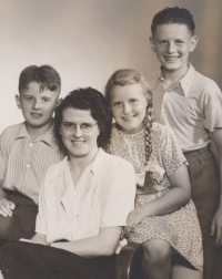 With mom and brothers, 1940s