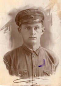Ivan Kabyn in the Soviet army, the city of Pyatigorsk. October 11, 1941 