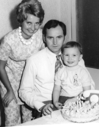 S prvním manželem, Děčín, 1974