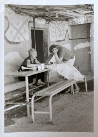 Pavla Jazairiová na Sahaře v roce 1970