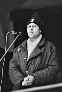 Her husband Pavel Mertlík during the general strike on November 27, 1989 in Jaroměř