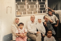 Manžel Mufíd Jazairi s rodinou v Iráku