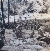 Fotografie ze sokolského tábora Zlatý potok, 1938/1939