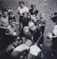 Fotografie ze sokolského tábora Zlatý potok, 1938/1939