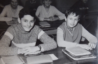 Syn Petr Koutný (vlevo), kolem roku 1965