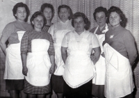 Libuše Durdová (vpředu vlevo), 60. léta