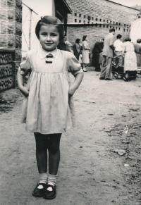 Marta Neumajerová, 1953